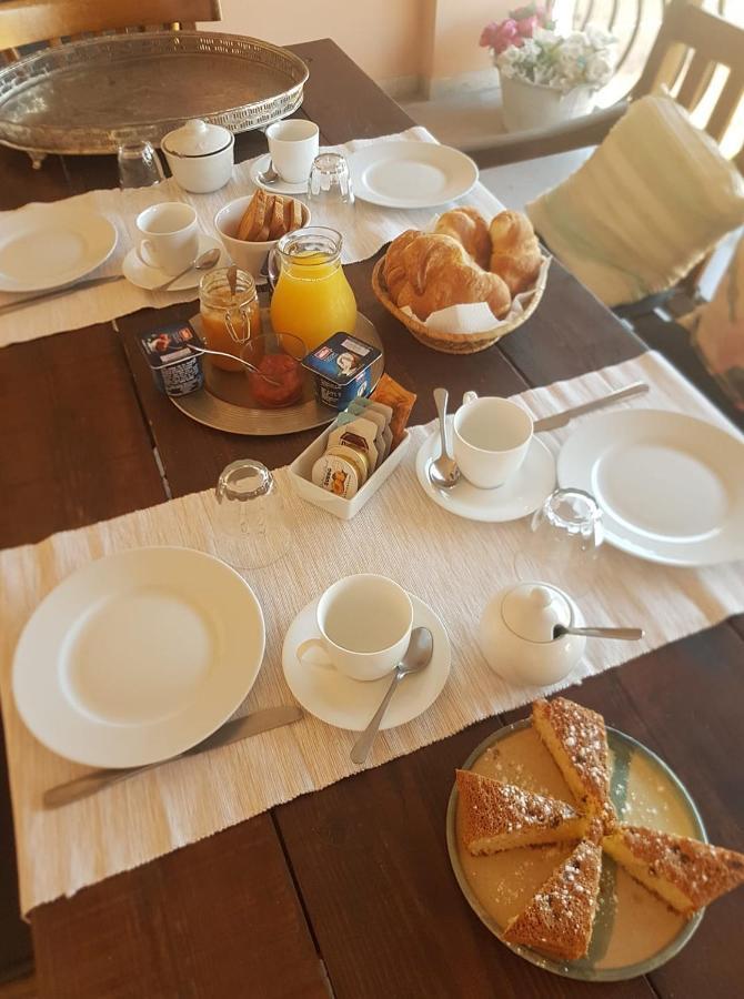 Bed & Breakfast Belfiore โลนาโต ภายนอก รูปภาพ