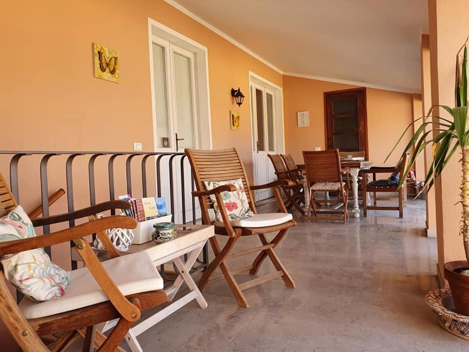 Bed & Breakfast Belfiore โลนาโต ภายนอก รูปภาพ