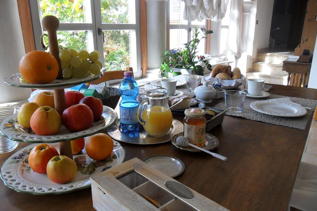 Bed & Breakfast Belfiore โลนาโต ภายนอก รูปภาพ