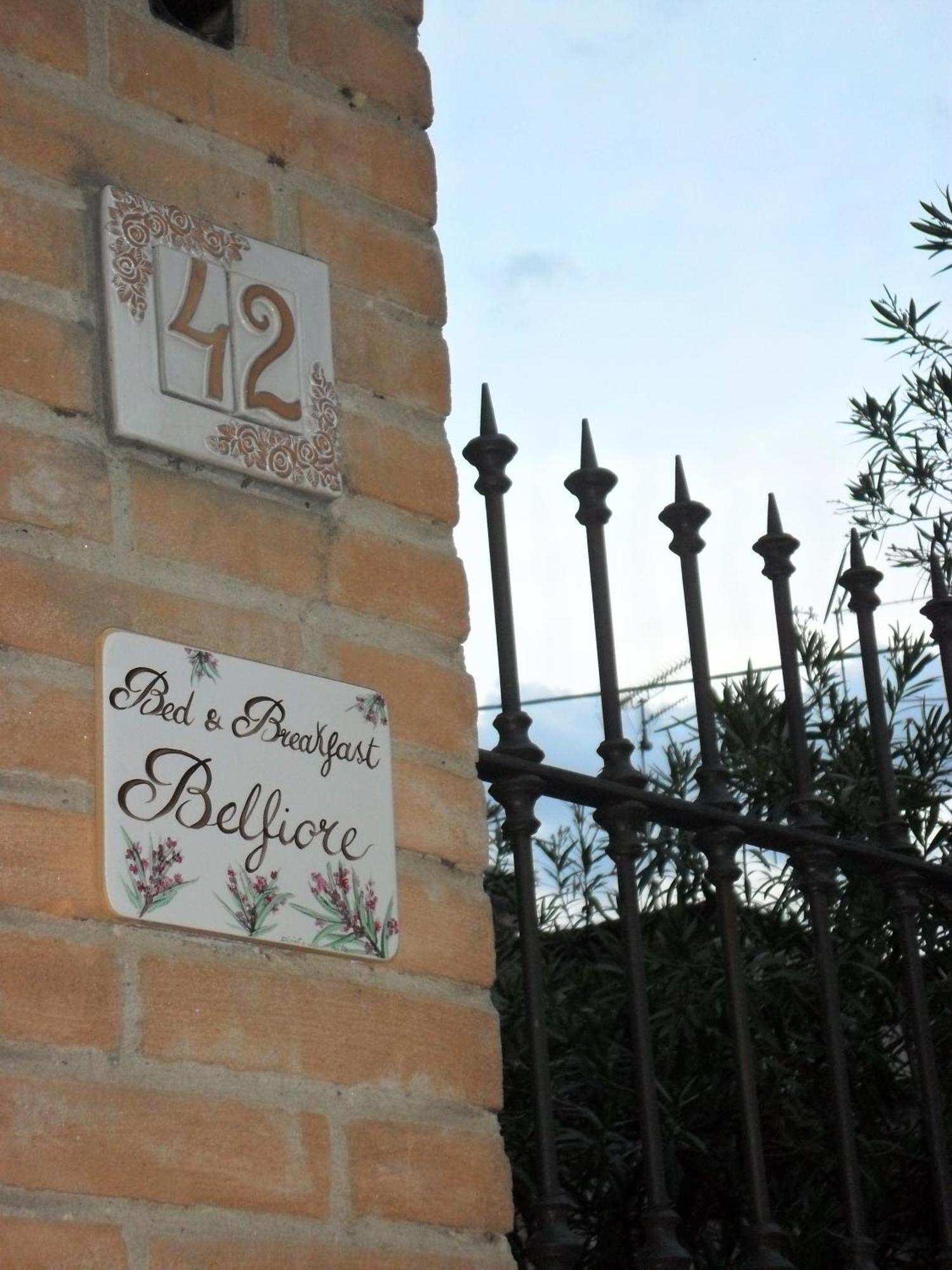 Bed & Breakfast Belfiore โลนาโต ภายนอก รูปภาพ