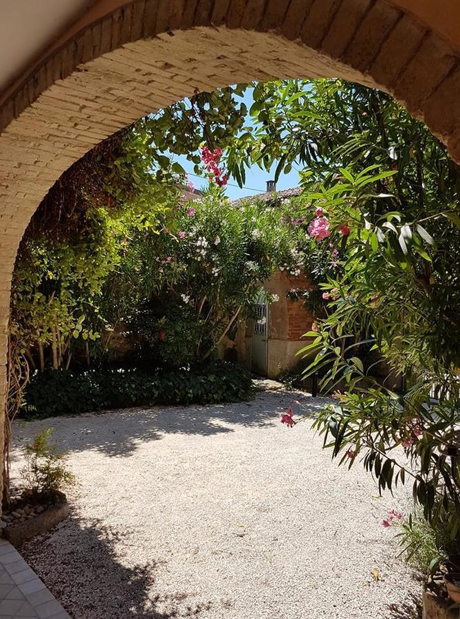 Bed & Breakfast Belfiore โลนาโต ภายนอก รูปภาพ